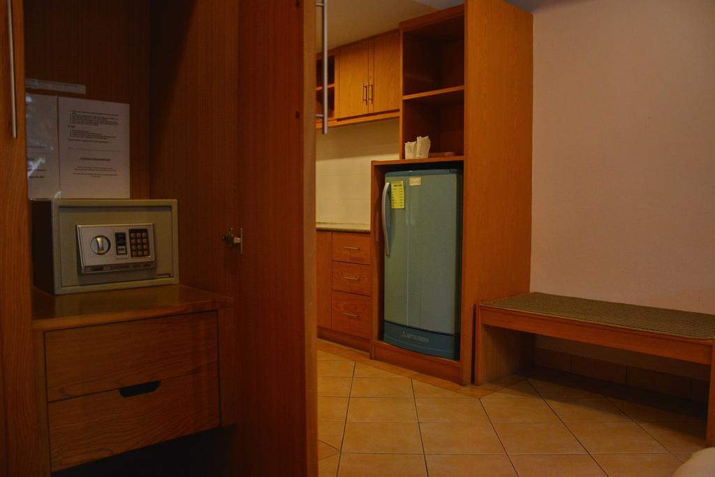 Seven Oaks Inn Jomtien Beach Kamer foto